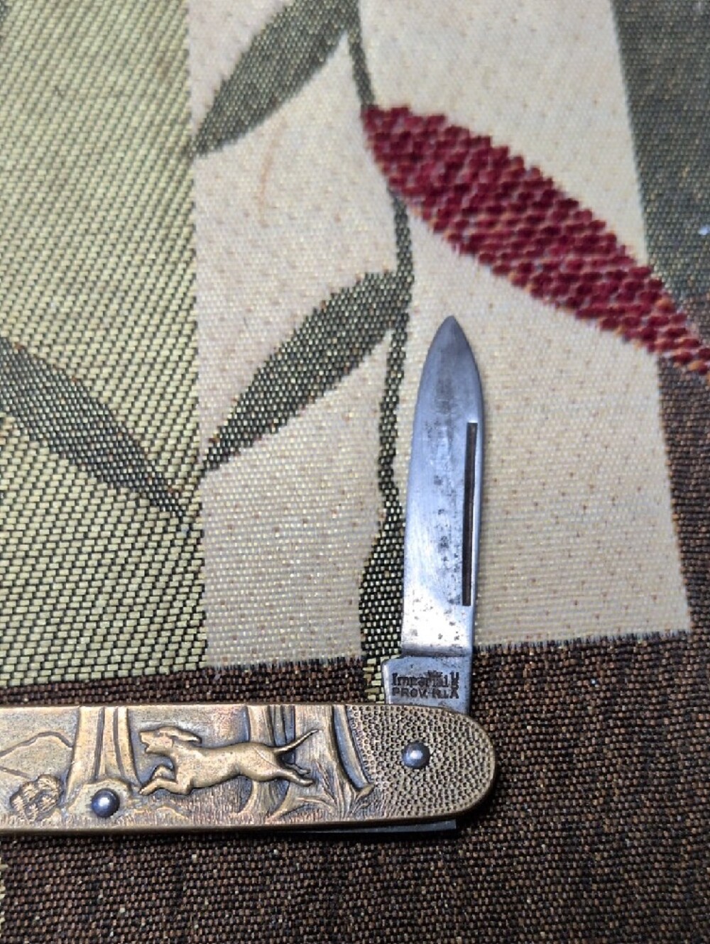 Men's Hunting-Scene Pocket Knife - Brass Tone, Dual Blade - Picture 4 of 5